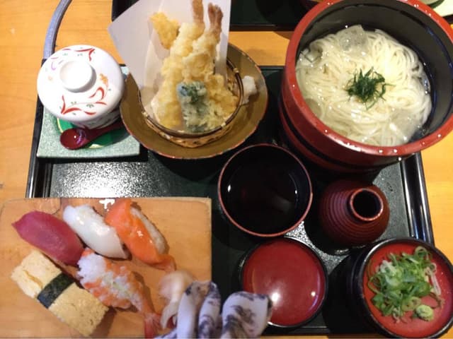 ふぁみり庵はいから亭 与次郎本店 - サブ画像3