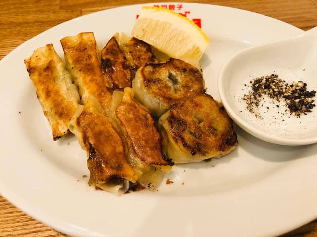 神戸餃子 オレギョ 中央店 - サブ画像1