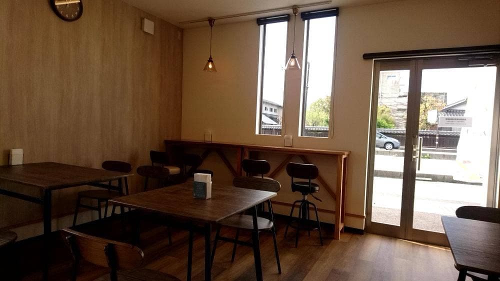 クローバー 焼き菓子&クレープ