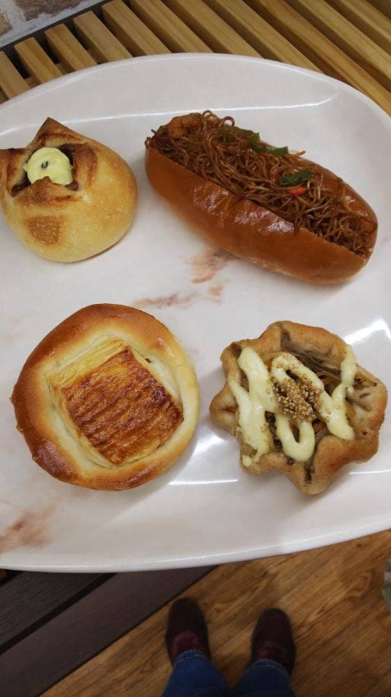 Glutton bears bakery 立場 - サブ画像2