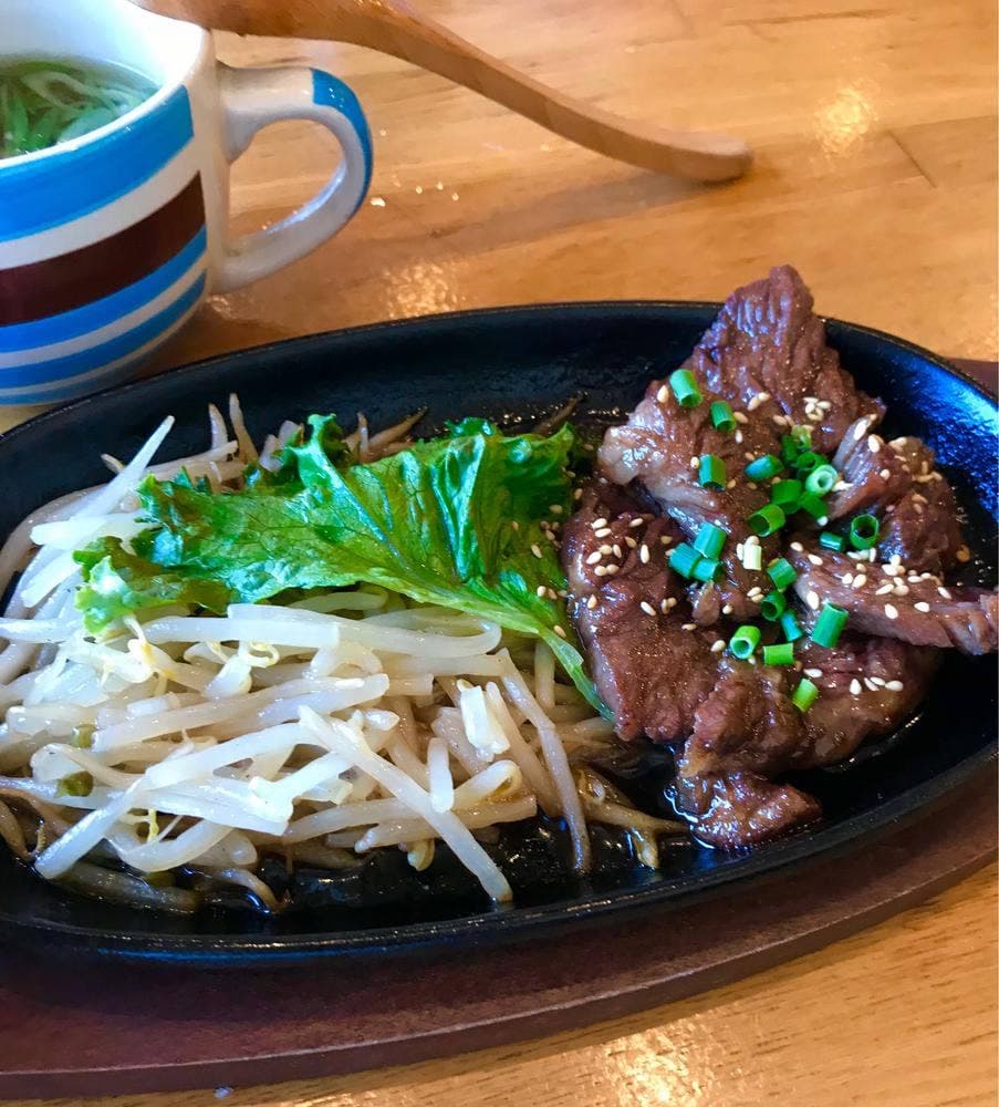 炭火焼 牛心 堤店