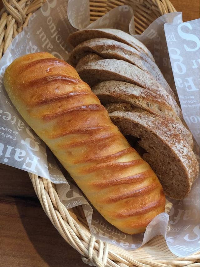 自家製天然酵母パンとカフェ ROCCIA - サブ画像2