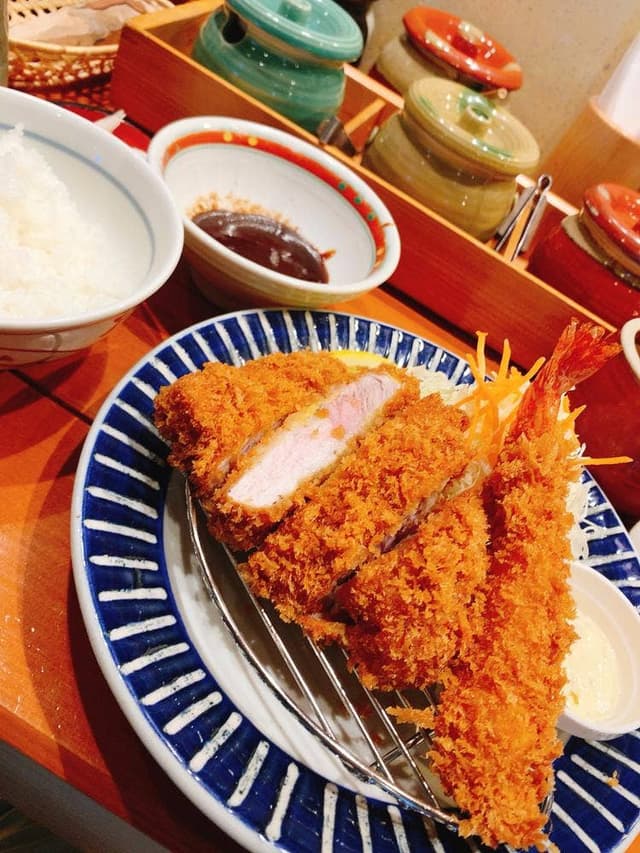 厚切りとんかつ よし平 和歌山バイパス店 - サブ画像2