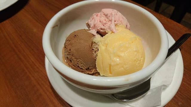 ワインバー マイアミパティオ 新橋駅前店 - サブ画像3