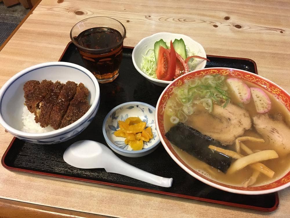 いしや食堂