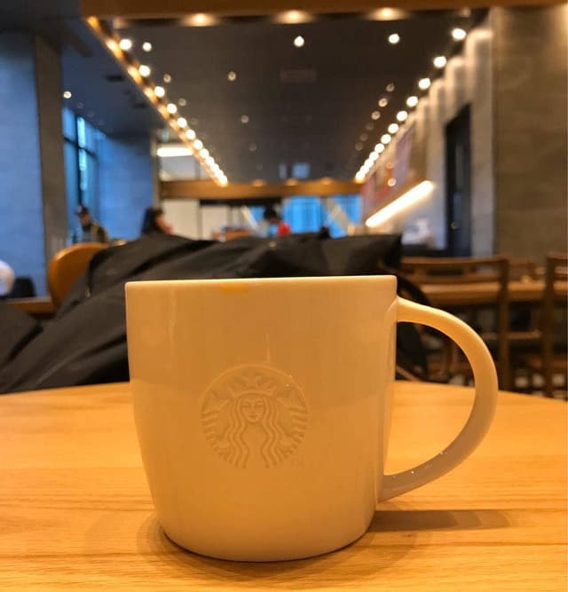 スターバックス コーヒー 南御堂ビルディング店 - サブ画像3