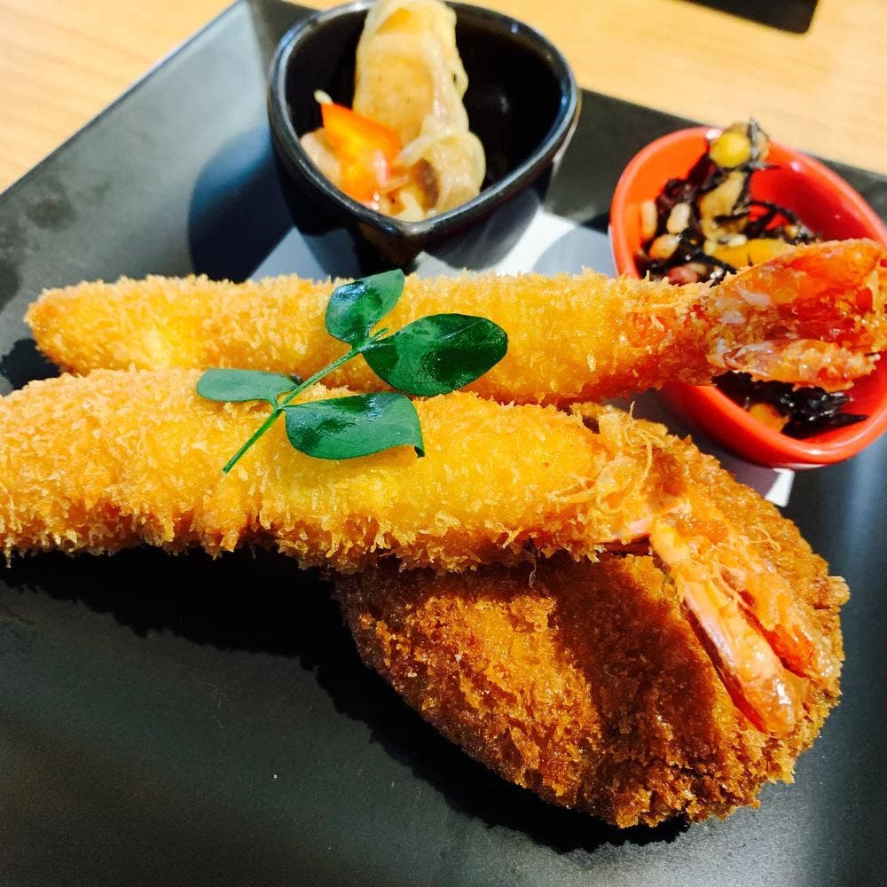 キッチン サンサーラ 飾磨店