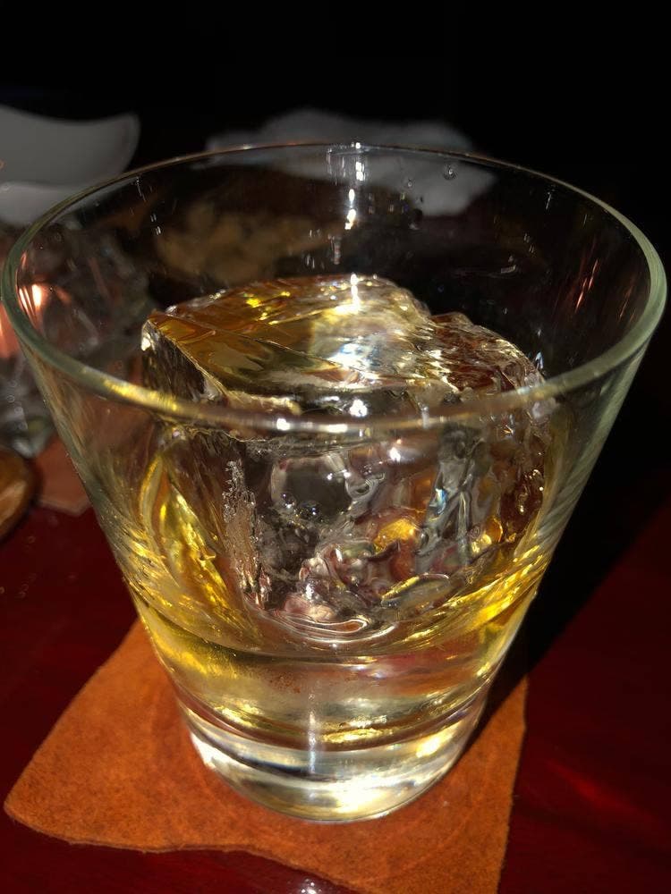Bar blue