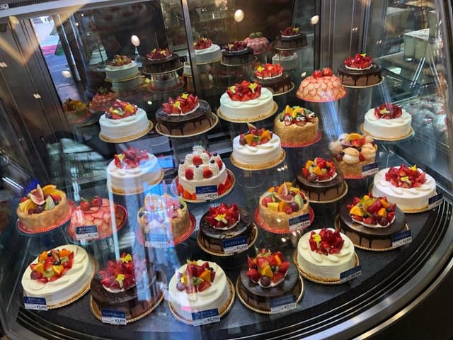 ケーキハウスショウタニ 西難波店 庄谷倶楽部 - サブ画像2