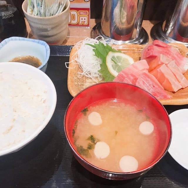 まぐろ丼や 恵み 2号店 - サブ画像3