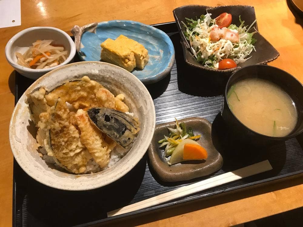 勢きね