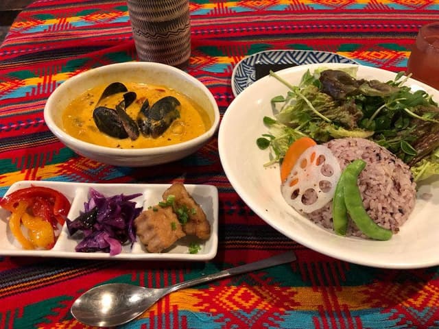 モメコ食堂 - サブ画像1