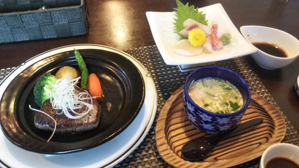 WAびすとろ 華むら