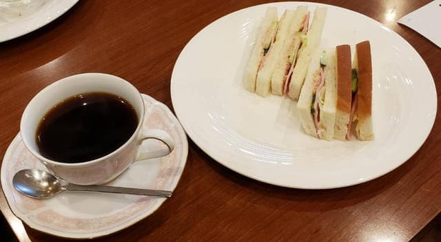 ケニア 塚本駅前店 - サブ画像3