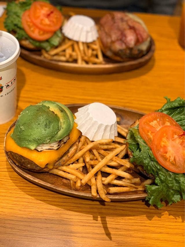 KUA`AINA 福岡ソラリアプラザ店 - サブ画像3