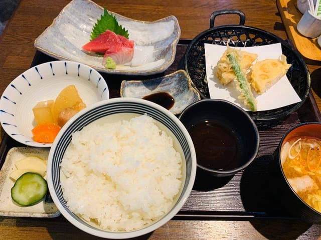 ごはんや 旬彩 - サブ画像2