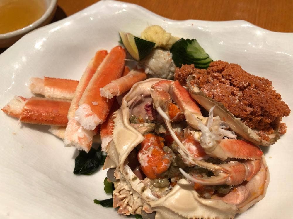 八兆屋 金沢駅前店