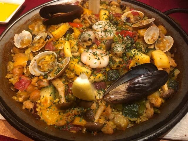 スペイン料理レストラン エルヴィエント - サブ画像1
