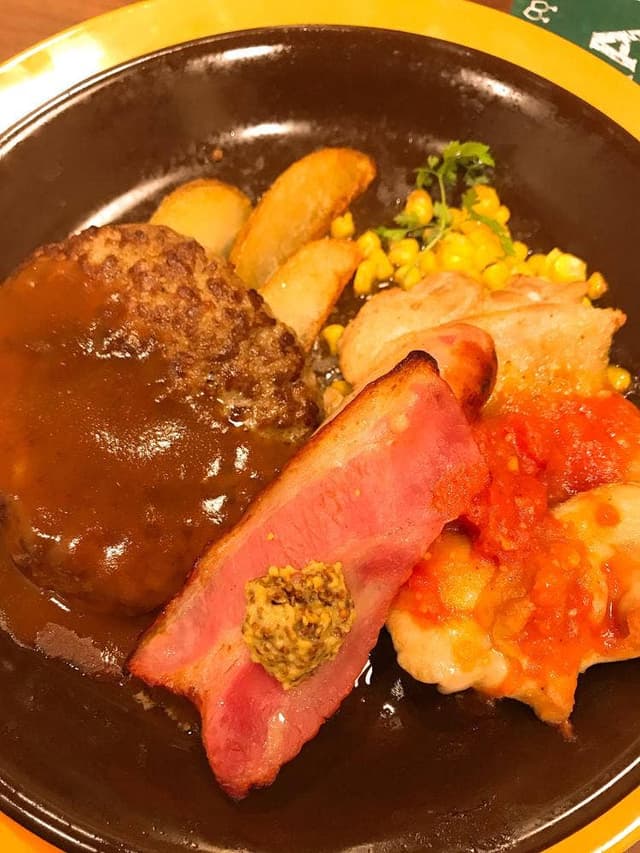 ジョナサン 東池袋店 - サブ画像1