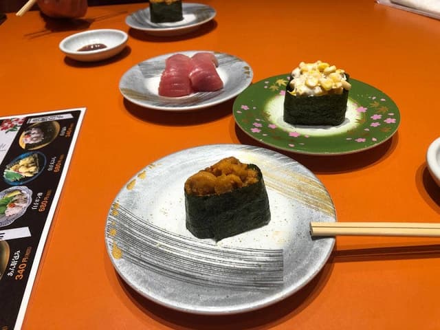 江戸前廻鮮 すし華亭 自治医大店 - サブ画像1