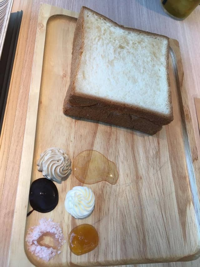 ベーカリー＆カフェ 南西の風 - サブ画像2