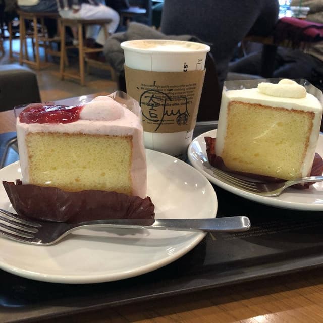 スターバックス コーヒー 神宮前6丁目店 - サブ画像1