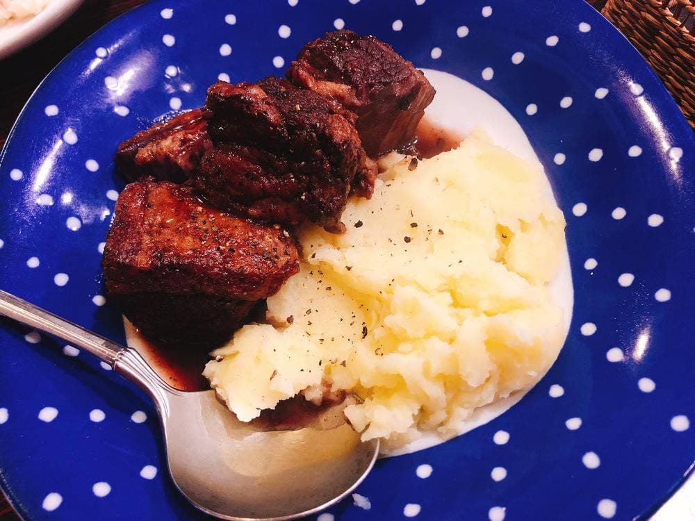 中町ワイン食堂