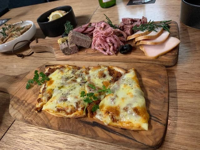 IKEGUCHI MEAT PUBLIC HOUSE - サブ画像1