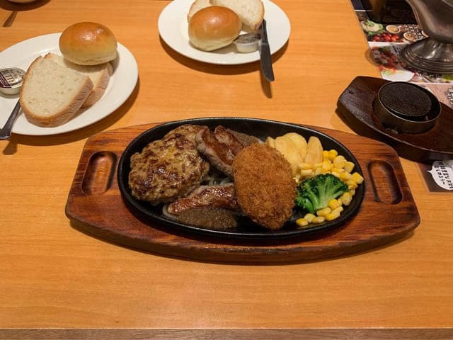 ステーキ宮 上豊岡店 - サブ画像1