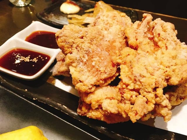 四谷津之守坂入口のひもの屋 - サブ画像1
