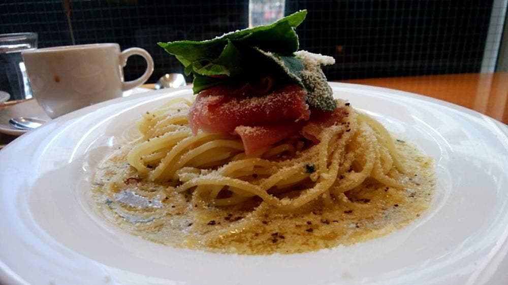 カフェ ローリエ
