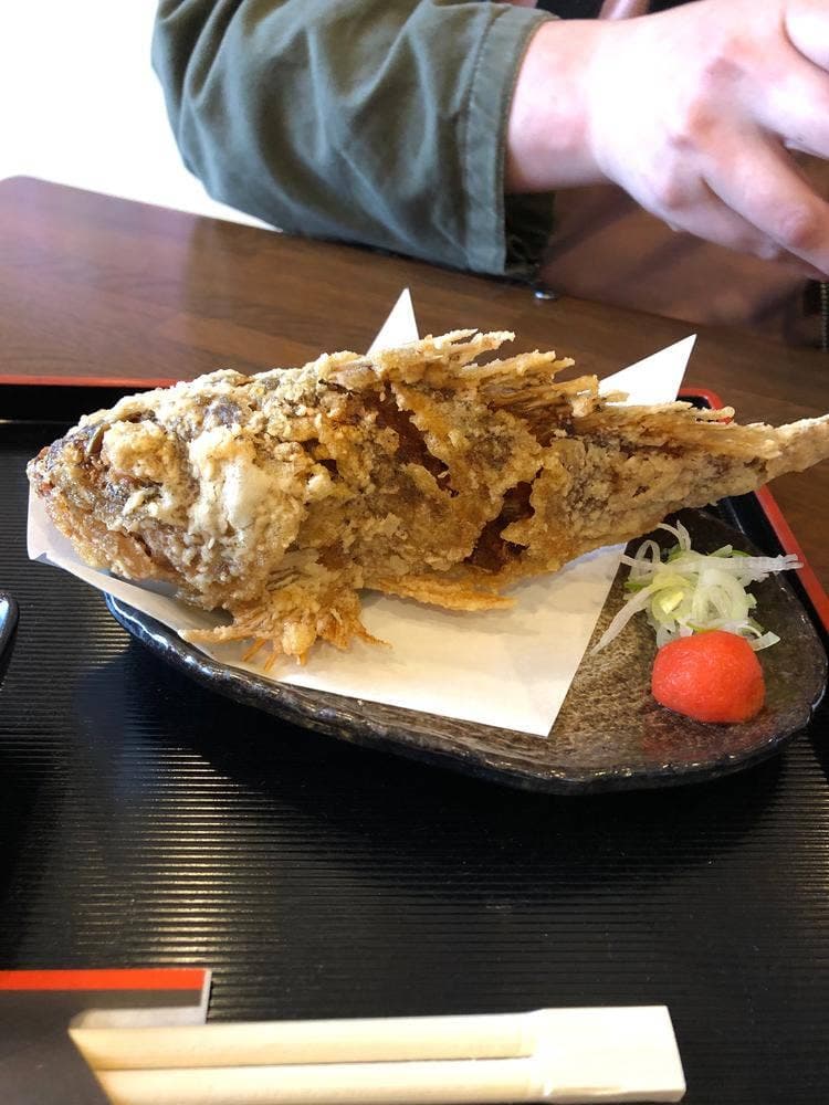 ごはんどころ海賊亭