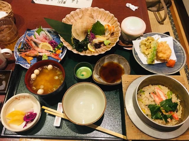 五頭の山茂登 新潟店 - サブ画像3