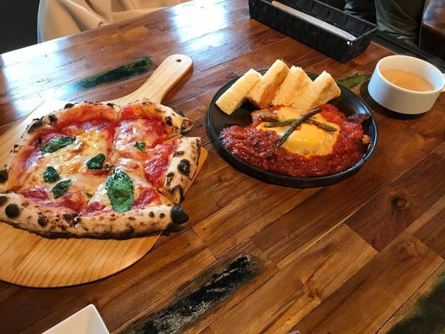 American Cafe DENVERS - サブ画像3