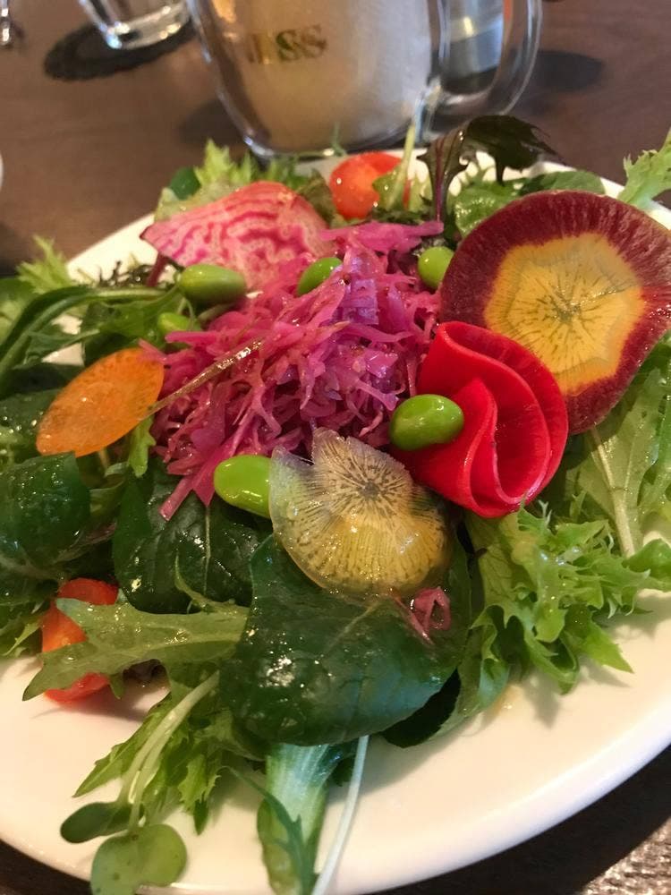 ビストロアミティエ
