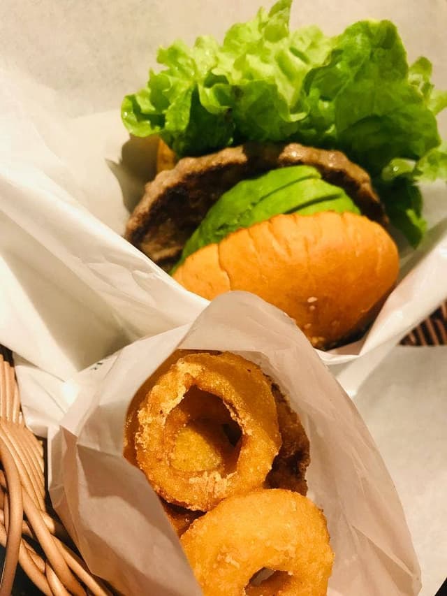 フレッシュネスバーガー 御堂筋本町店 - サブ画像3