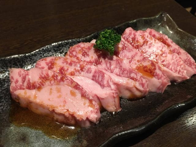 炭火焼肉やまもと - サブ画像2