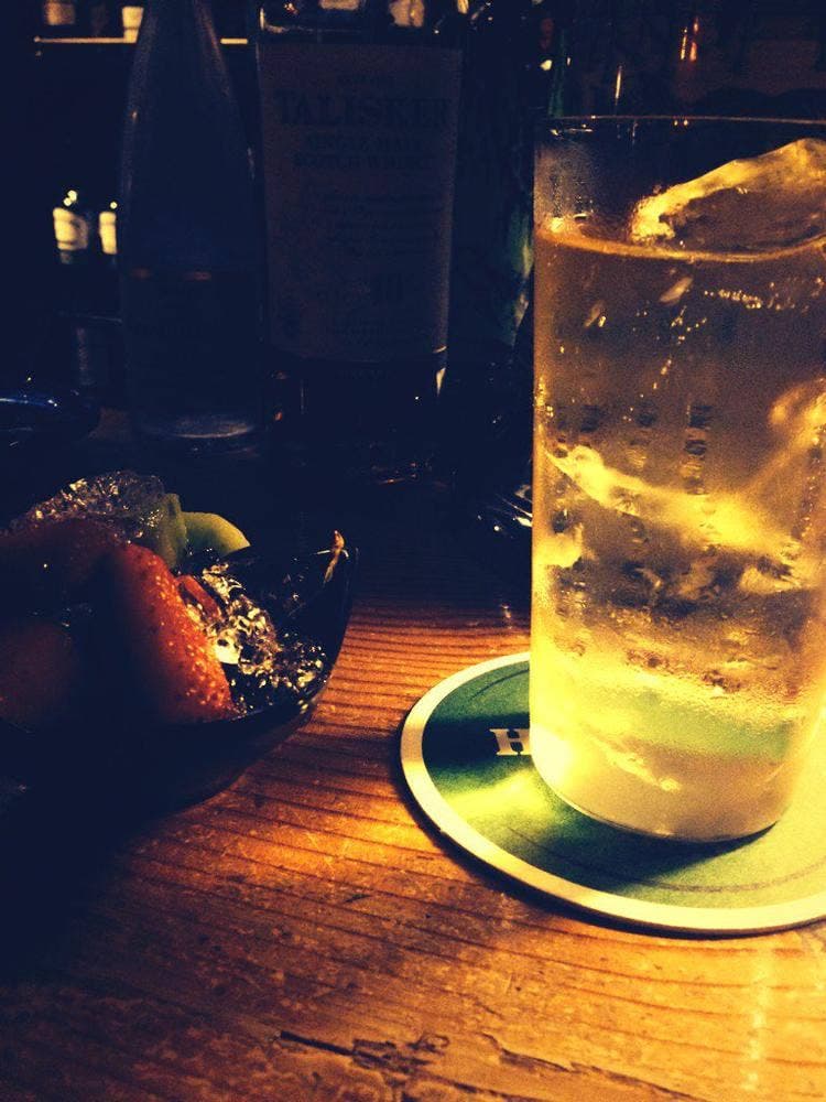 BARブルームーン