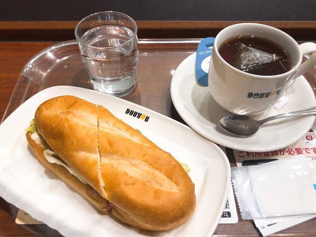 ドトールコーヒーショップ 西新宿1丁目南店 - サブ画像1