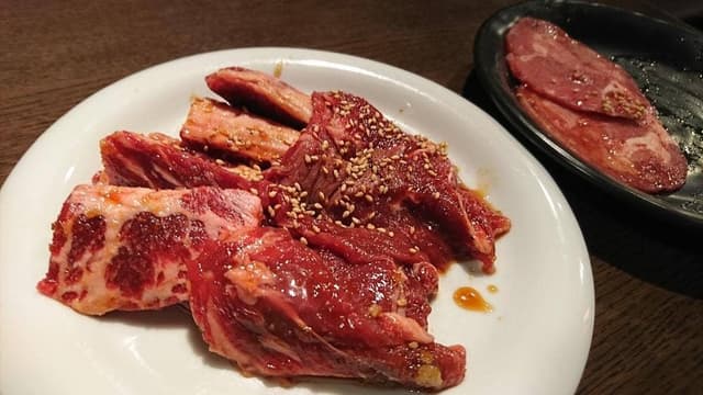 牛繁 綾瀬店 - サブ画像1