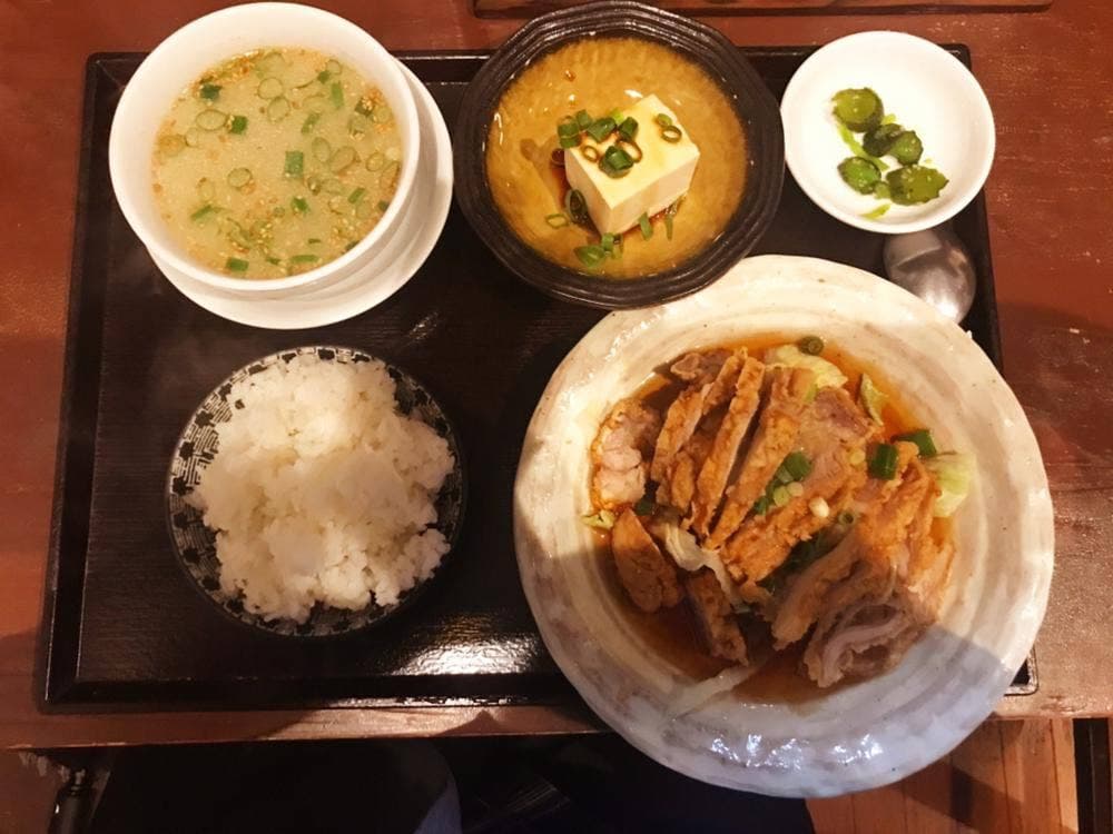 鴻翔