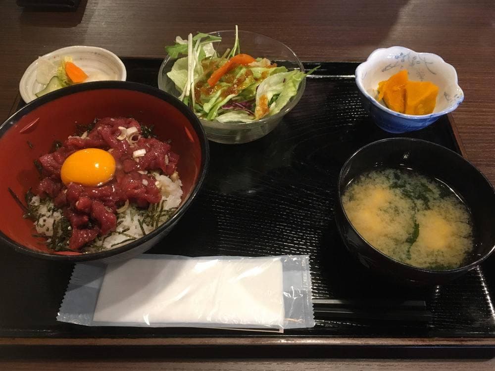 焼肉 馬肉 ホルモン まんてん