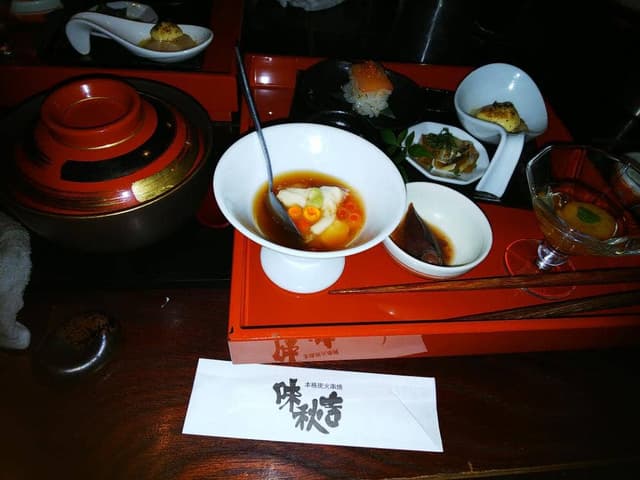 本格炭火串焼 旬料理 炭火串焼 味秋吉 - サブ画像1