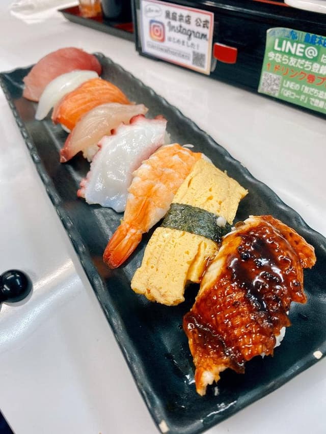 魚庭の立ち寿司 - サブ画像3