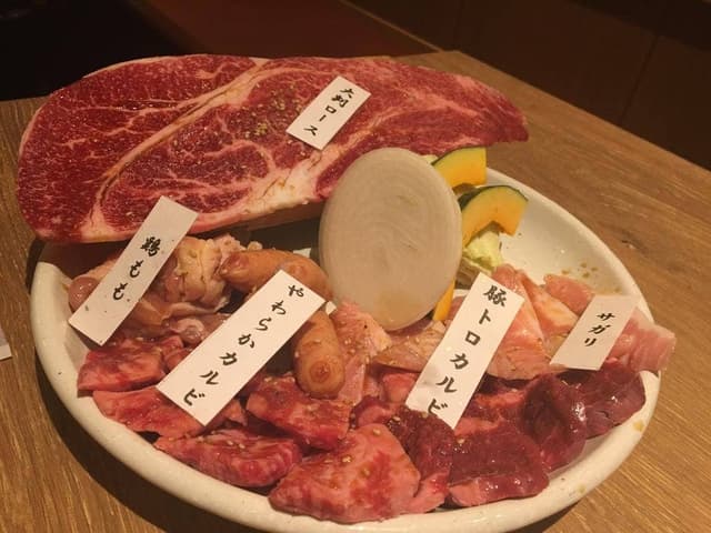 炭火焼肉 牛ざんまい 本山店 - サブ画像2