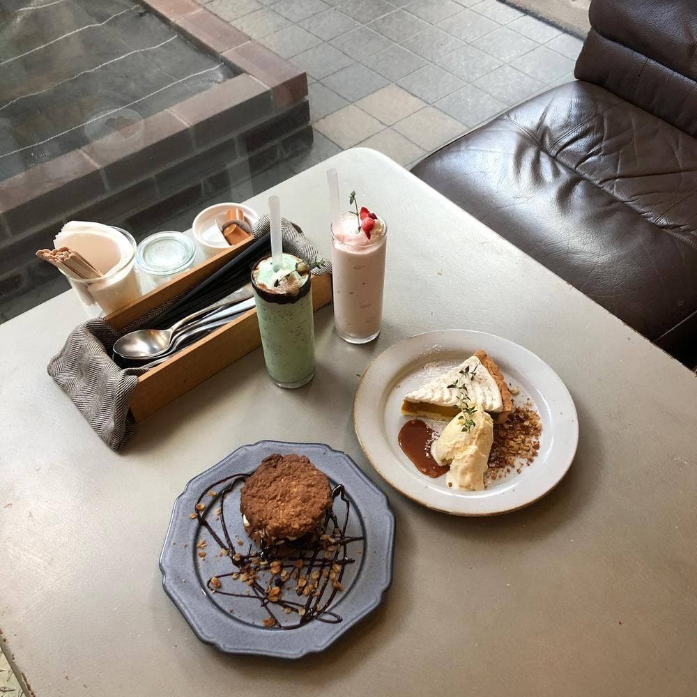 CLOISTERS_gluten free cafe