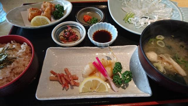 ふくの関 カモンワーフ店 - サブ画像1