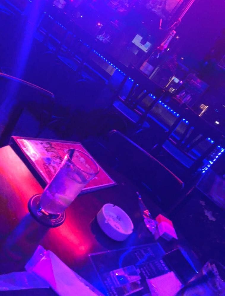 Cheers International shot barー