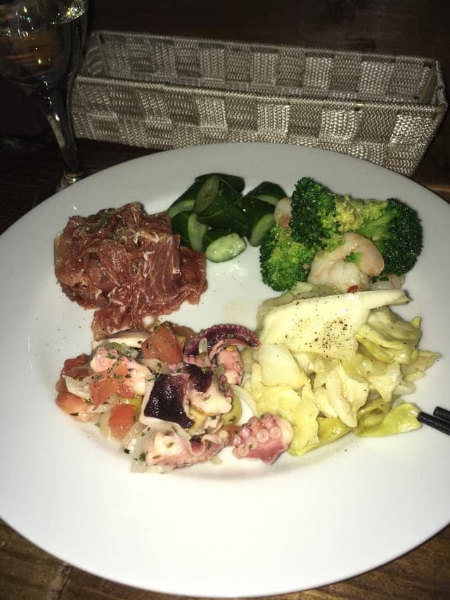 牡蠣とワインと魚と肉と。鵜の木にて - サブ画像1