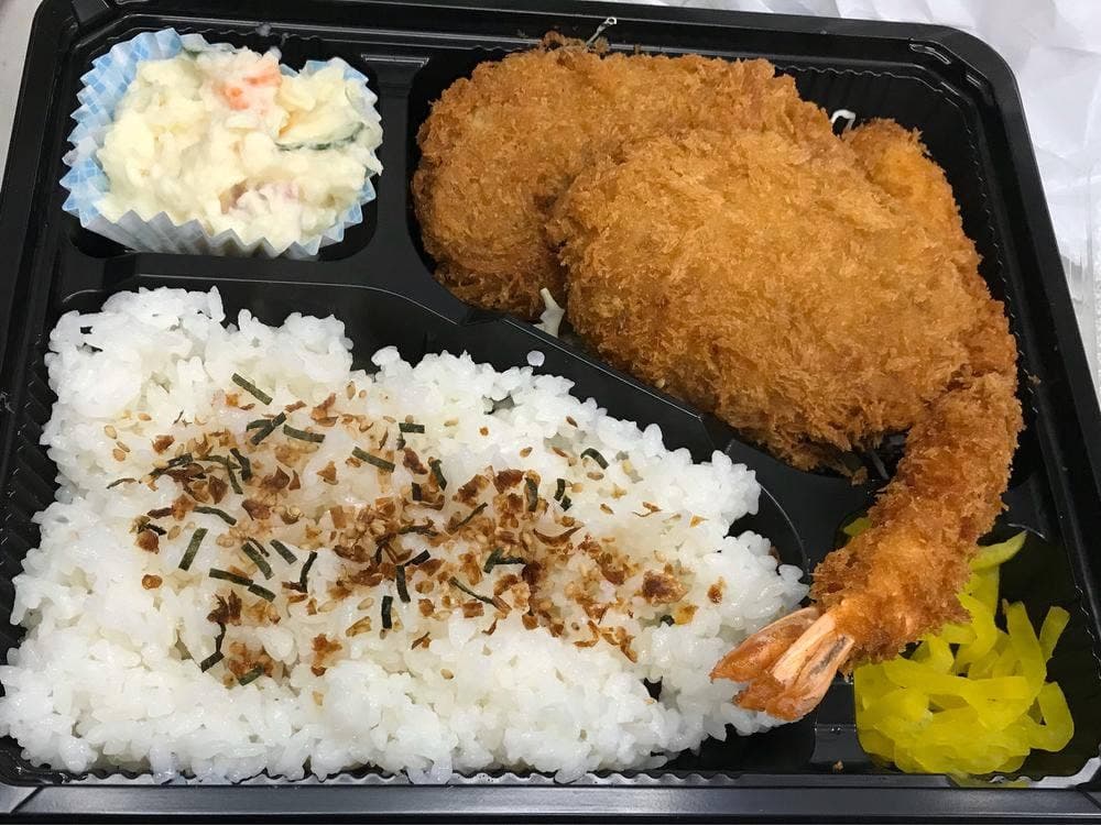 千鶴屋精肉店